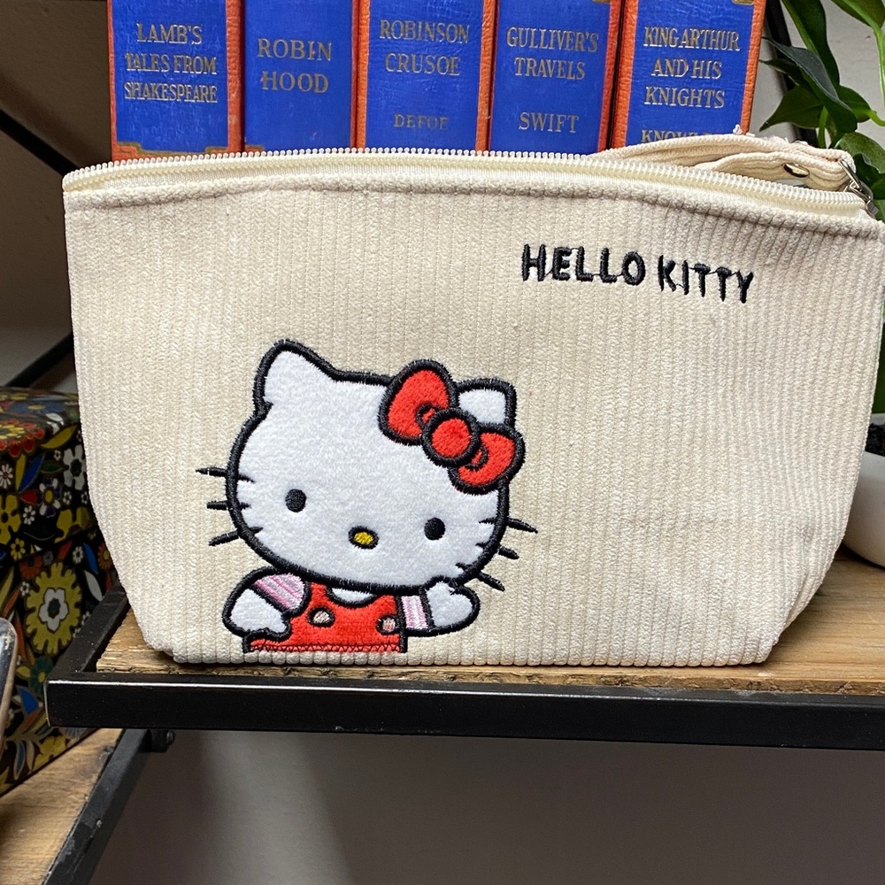 Hello Kitty Cream Corduroy Pouch N w/o tag